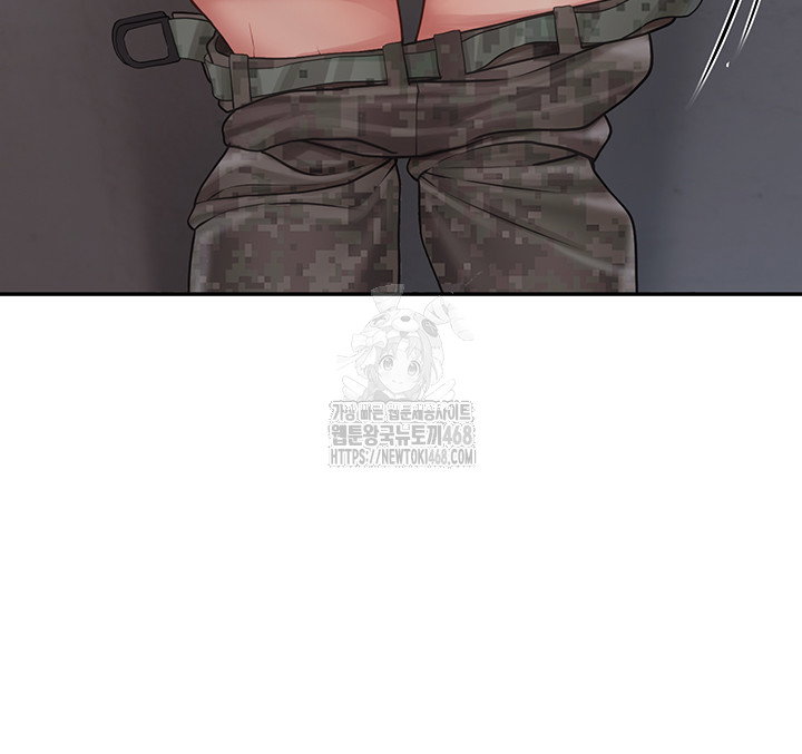 im-the-only-man-on-the-military-base-raw-chap-16-36