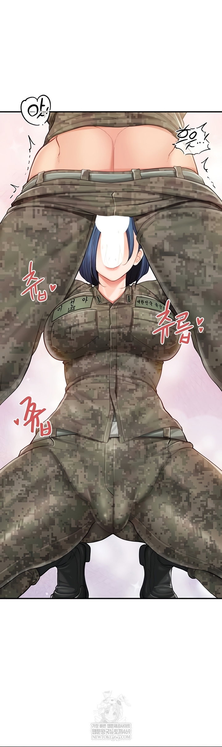 im-the-only-man-on-the-military-base-raw-chap-42-10