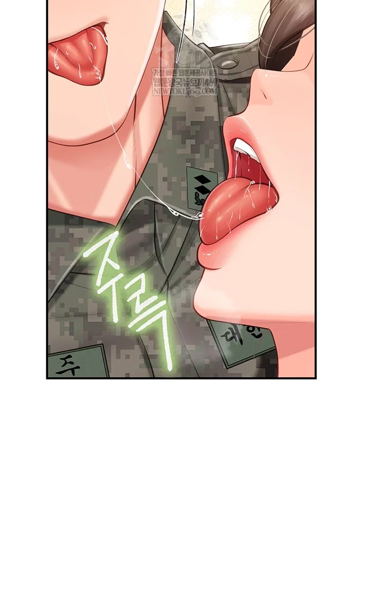 im-the-only-man-on-the-military-base-raw-chap-50-15